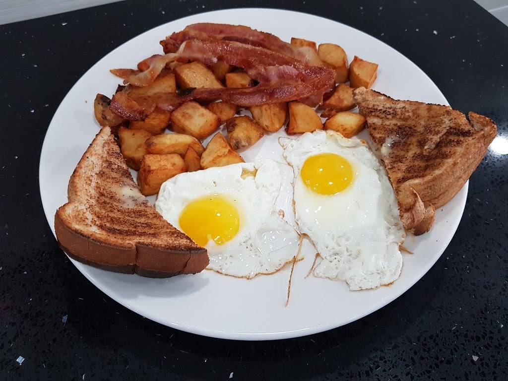 Halibut House Fish & Chips | restaurant | 50 Dundurn St S, Hamilton, ON L8P 4W3, Canada | 9055254777 OR +1 905-525-4777