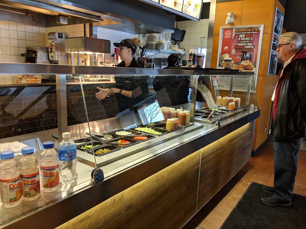 Harveys | restaurant | 1598 18th Ave E, Owen Sound, ON N4K 0A4, Canada | 5193769634 OR +1 519-376-9634