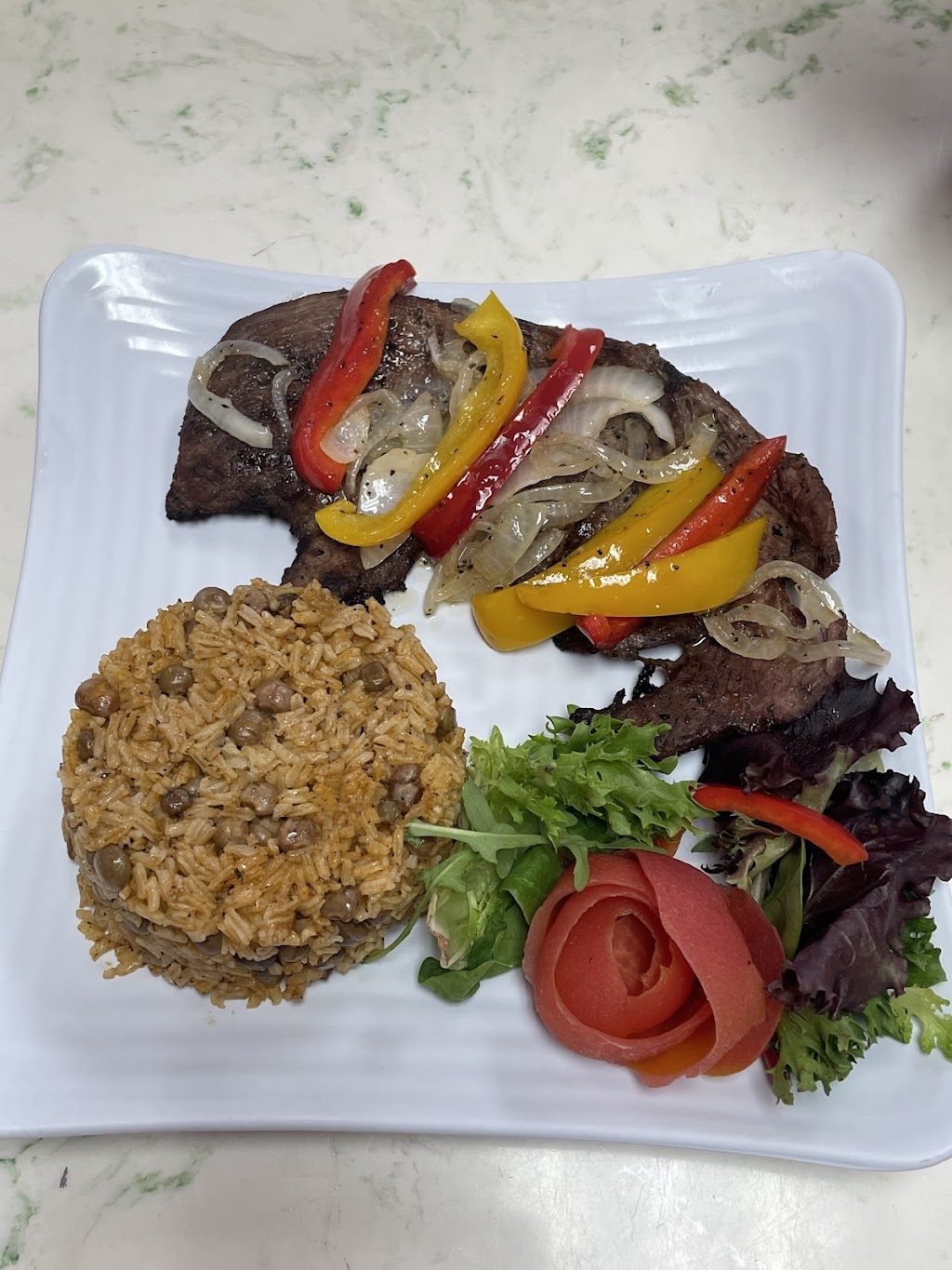 NEW YORK CARIBBEAN RESTAURANT | restaurant | 2313 Harvey St Suite 11, McAllen, TX 78501, USA | 9568004535 OR +1 956-800-4535