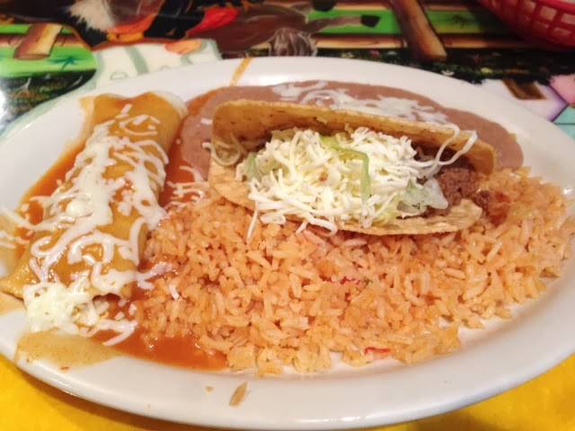 El Aguila Real Mexican Restaurant | meal takeaway | 4351 Merle Hay Rd, Des Moines, IA 50310, USA | 5152549453 OR +1 515-254-9453