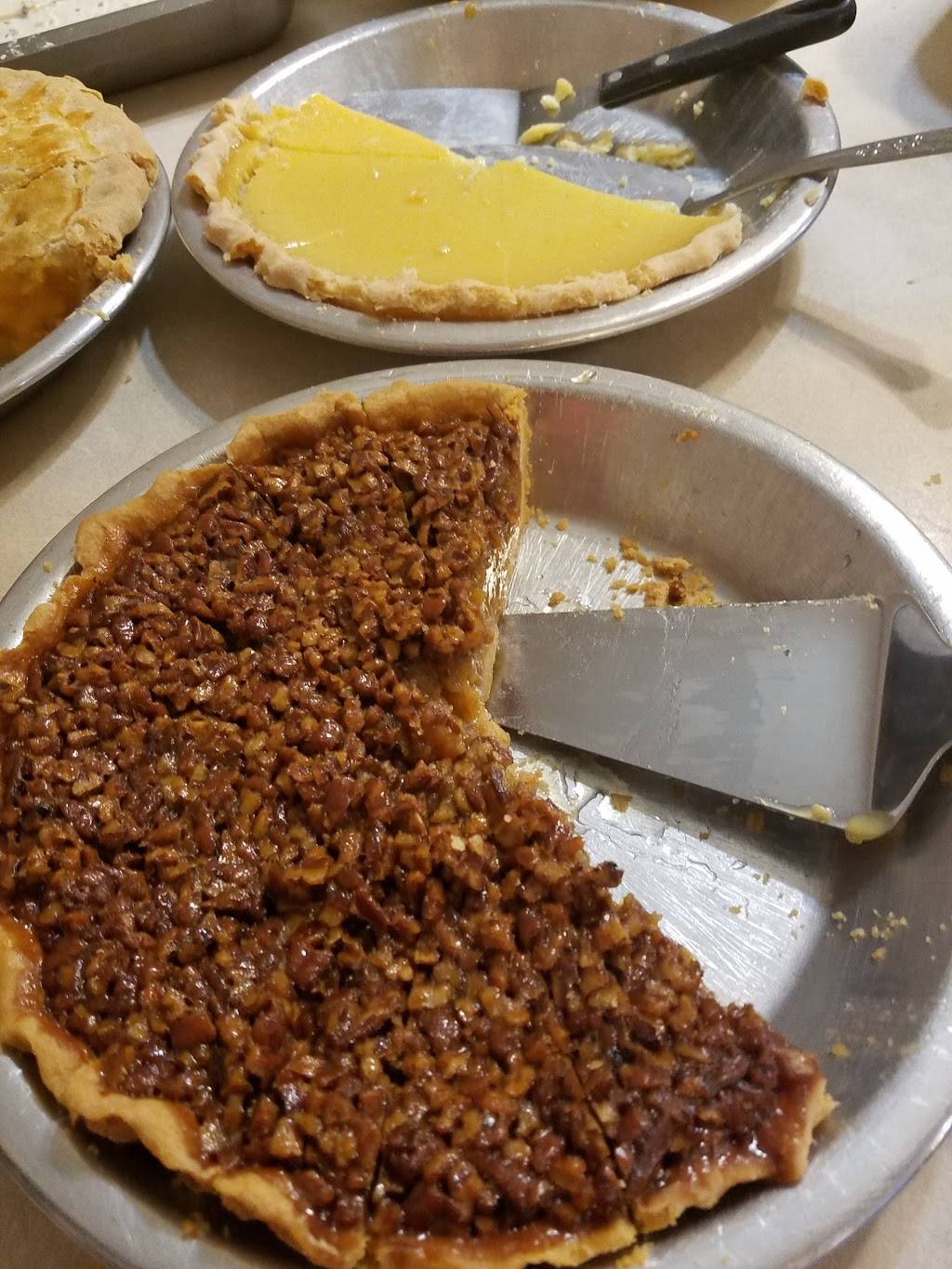 Dutch Pantry | bakery | 10 W Main St, Chouteau, OK 74337, USA | 9184766441 OR +1 918-476-6441