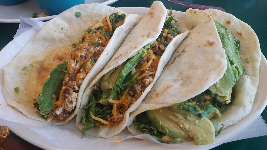 Taqueria Chapala Jalisco | restaurant | 1808 N New Braunfels Ave, San Antonio, TX 78208, USA | 2103682966 OR +1 210-368-2966