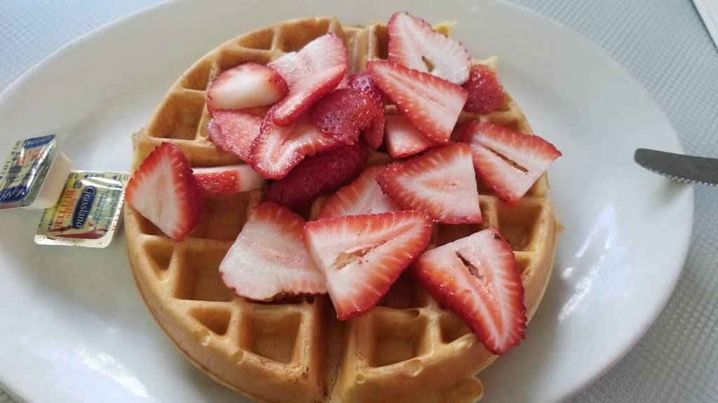 New Canaan Diner | restaurant | 4701, 18 Forest St, New Canaan, CT 06840, USA | 2035947595 OR +1 203-594-7595