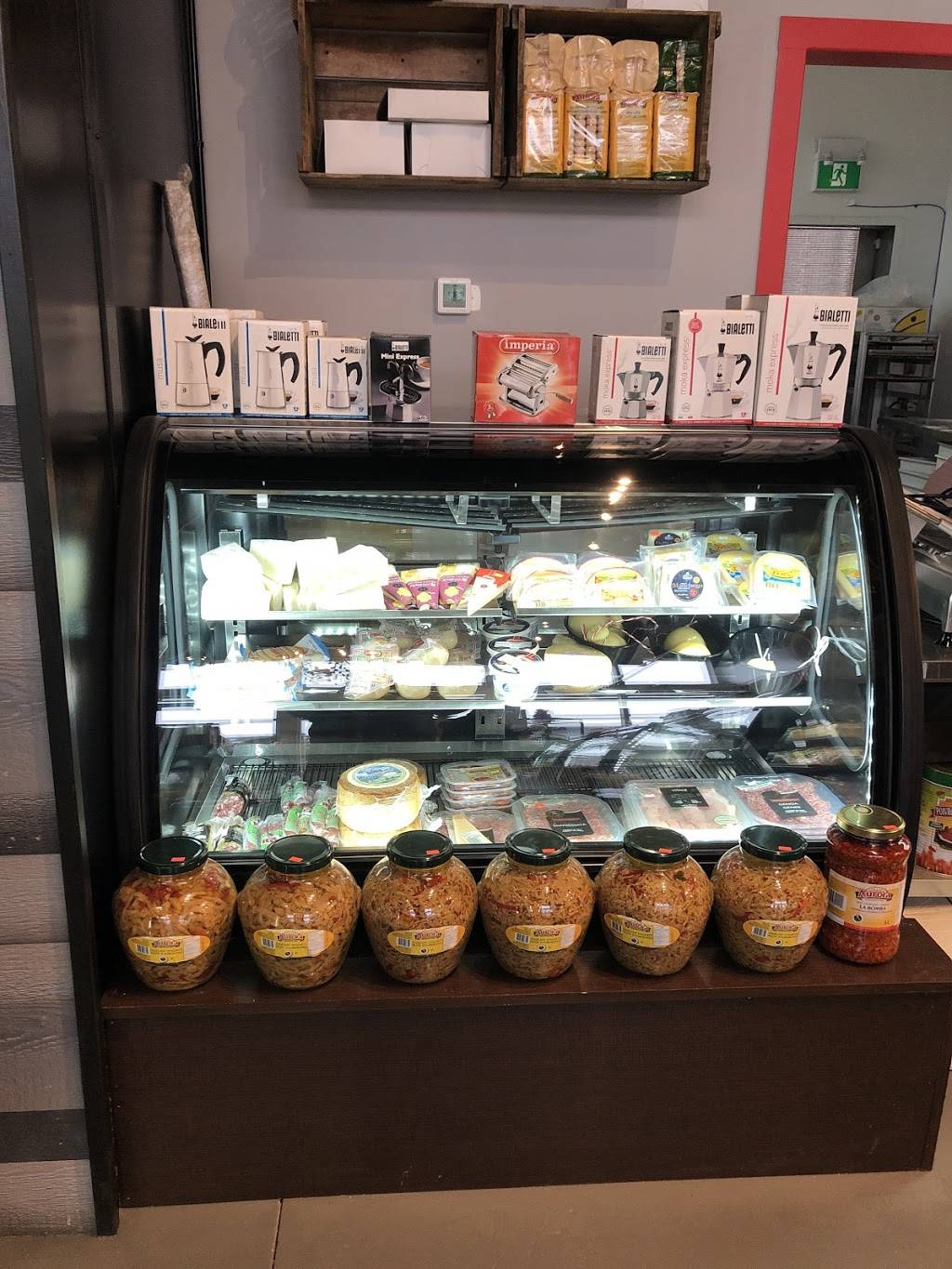 The Italian Eatery | restaurant | 90 Park Pl Blvd, Barrie, ON L4N 6P8, Canada | 7057332697 OR +1 705-733-2697