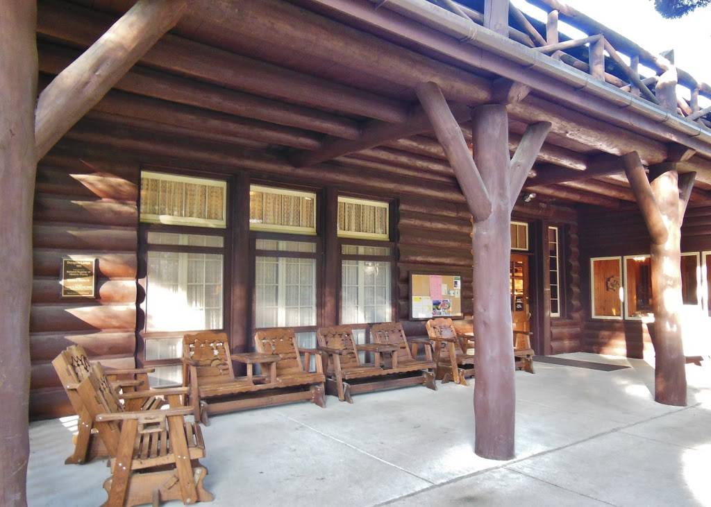 Douglas Lodge Restaurant | restaurant | 36750 Main Park Dr, Park Rapids, MN 56470, USA | 2186697251 OR +1 218-669-7251