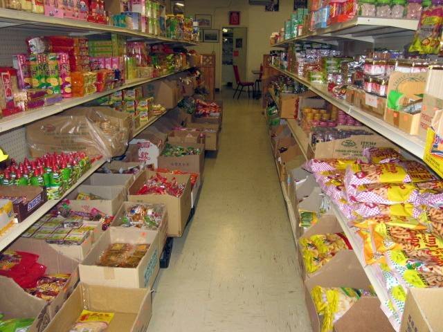 Phooj Ywg Lees Market | restaurant | 5821 Feather River Blvd, Olivehurst, CA 95961, USA | 5307411411 OR +1 530-741-1411