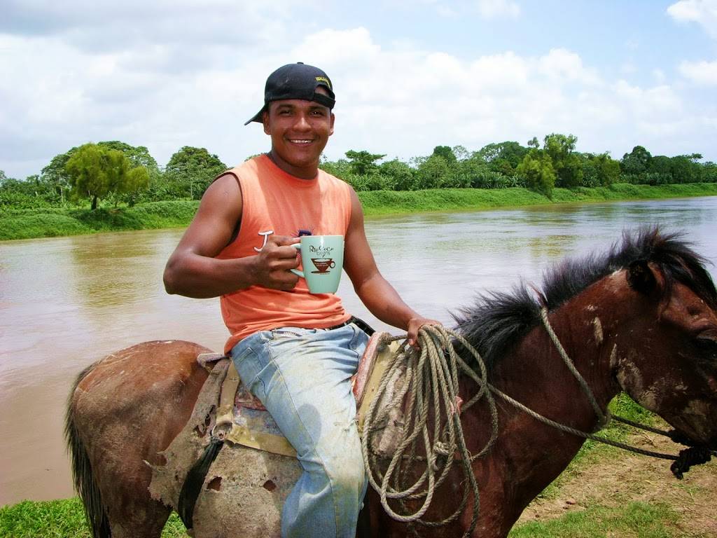 Rio Coco Cafe & Roastery | cafe | 3300 43rd Ave #3, Vero Beach, FL 32960, USA | 7722265760 OR +1 772-226-5760