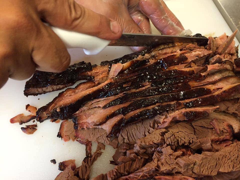 Tailgaters BBQ | restaurant | 10542 IN-246, Coal City, IN 47427, USA | 8125855388 OR +1 812-585-5388