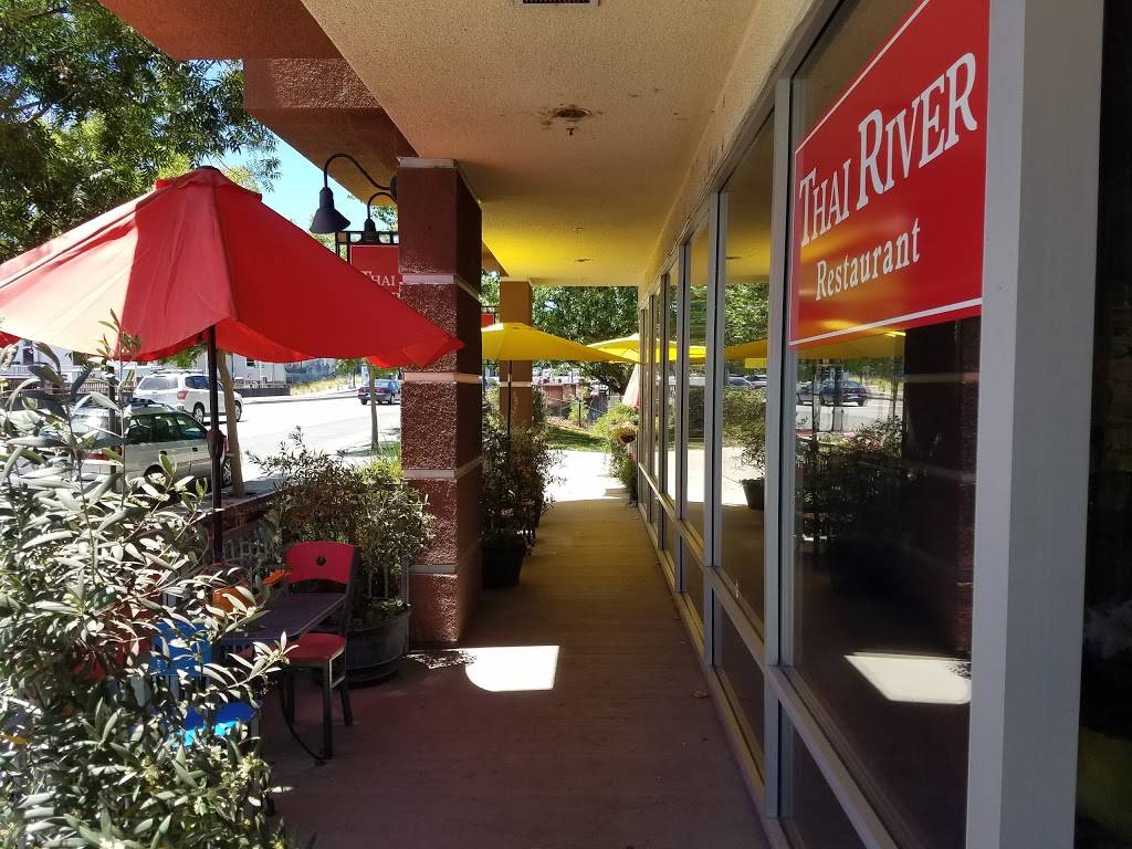 Thai River | restaurant | 35 E Washington St a, Petaluma, CA 94952, USA | 7075595361 OR +1 707-559-5361