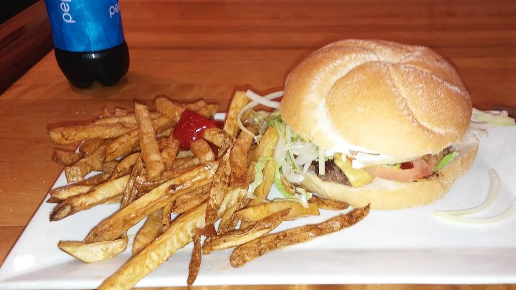 Roys Deli & Market, Inc | restaurant | 1 Allyson Way, Allentown, NJ 08501, USA | 6092230421 OR +1 609-223-0421