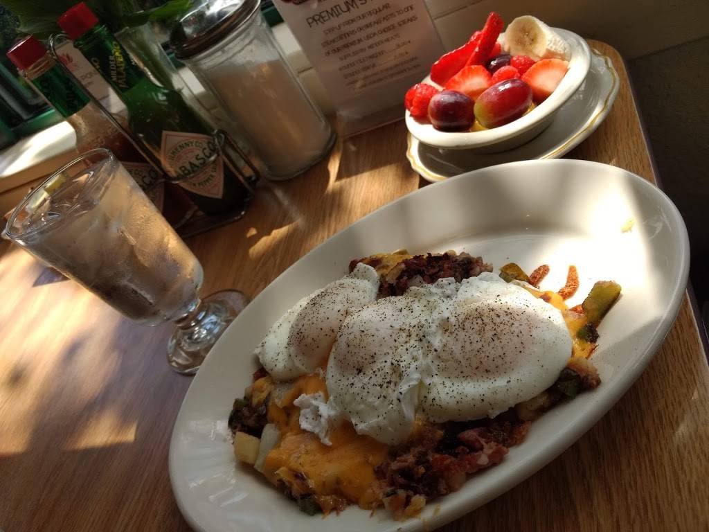 Sunset Grill Restaurant And Bar of Gig Harbor | night club | 4926 Point Fosdick Dr, Gig Harbor, WA 98335, USA | 2538518282 OR +1 253-851-8282