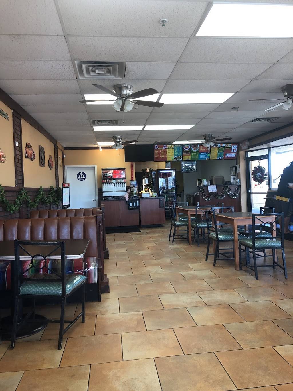 Lazaros Mexican Food | restaurant | 8290 W Camelback Rd, Glendale, AZ 85303, USA | 6233996916 OR +1 623-399-6916