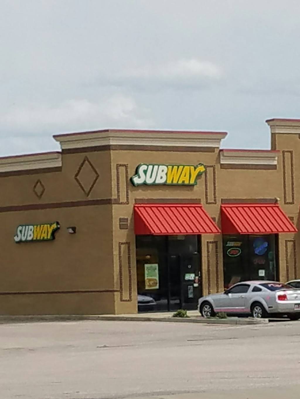 Subway | restaurant | 4356 Forest Hill Irene Rd, Memphis, TN 38125, USA | 9014808970 OR +1 901-480-8970