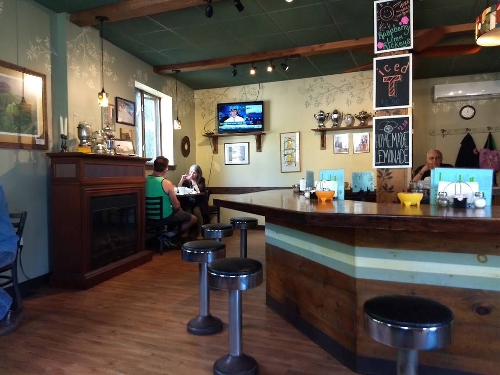 Fressers Delicatessen | meal takeaway | 1097 N Main St, Randolph, MA 02368, USA | 7819614383 OR +1 781-961-4383