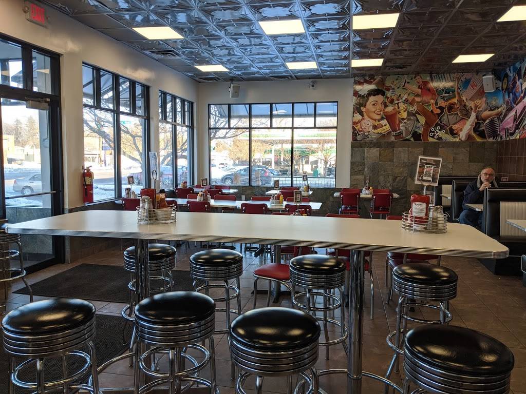 Flynns Diner | restaurant | 6600 Penn Ave S, Richfield, MN 55423, USA | 6123535072 OR +1 612-353-5072
