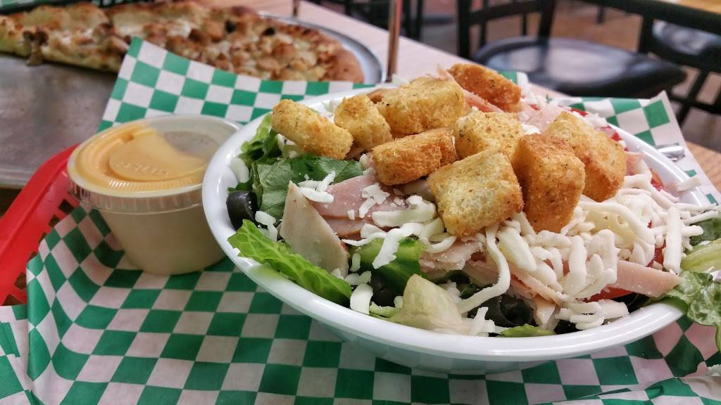 Pizza Classics | restaurant | 3440 N St Marys St, San Antonio, TX 78215, USA | 2102253356 OR +1 210-225-3356