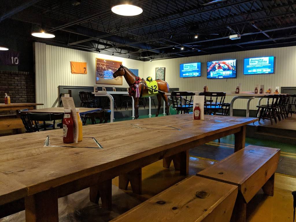 Green Dot Stables | restaurant | 410 S Clippert St, Lansing, MI 48912, USA | 5175744214 OR +1 517-574-4214