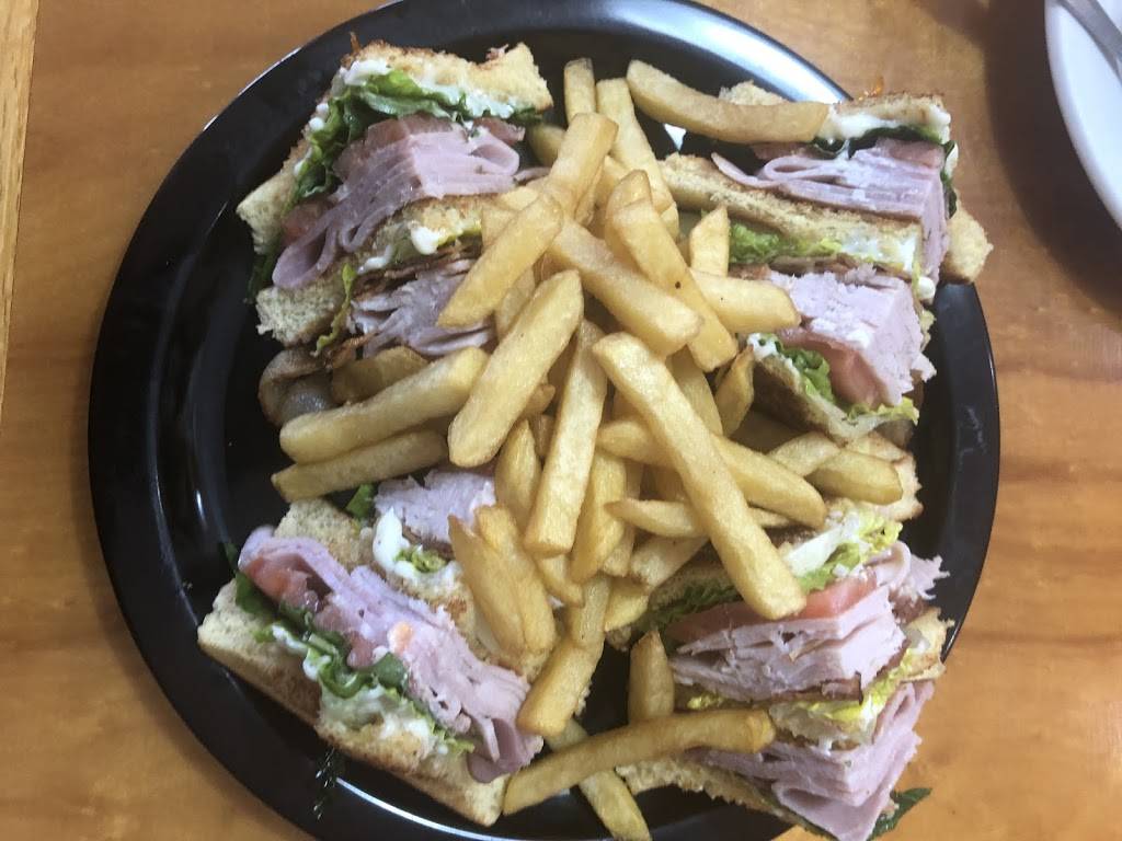 Blossoms Family Restaurant | restaurant | 3502 N Access Rd #1, Englewood, FL 34224, USA | 9412082855 OR +1 941-208-2855