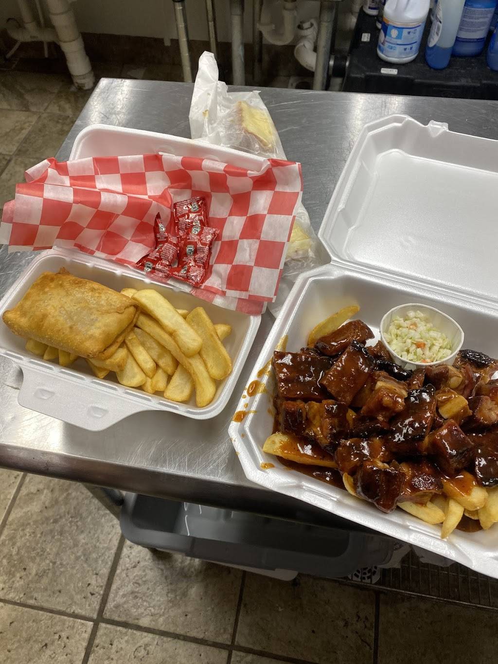 Pams Ribs and Thangs | restaurant | 610 S Broadway, Green Bay, WI 54303, USA | 9207705020 OR +1 920-770-5020