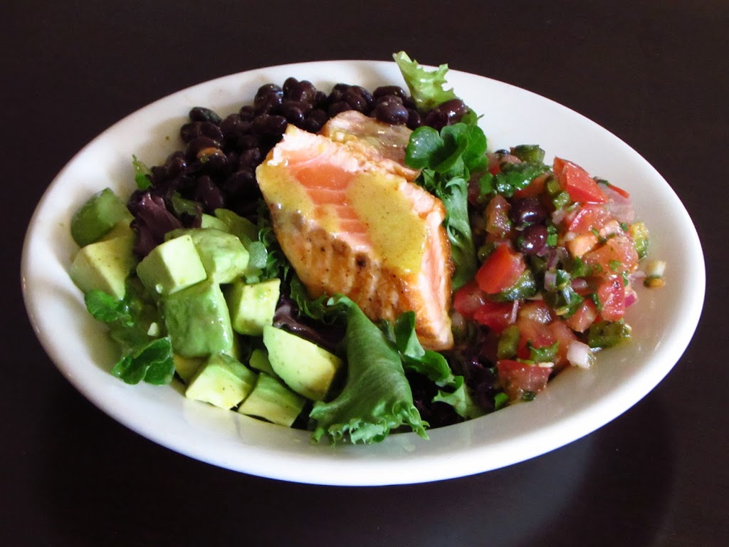 The Salty Chefs | restaurant | 111 Genesee St #103, Buffalo, NY 14203, USA | 7167999208 OR +1 716-799-9208