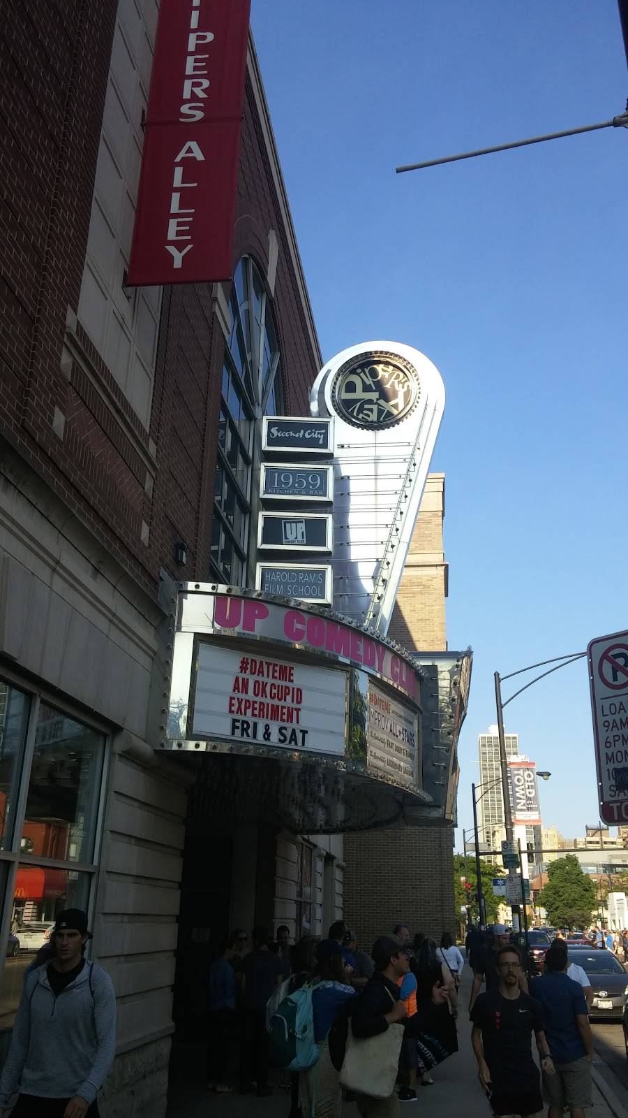 UP Comedy Club | restaurant | 230 W North Ave, Chicago, IL 60614, USA | 3126624562 OR +1 312-662-4562