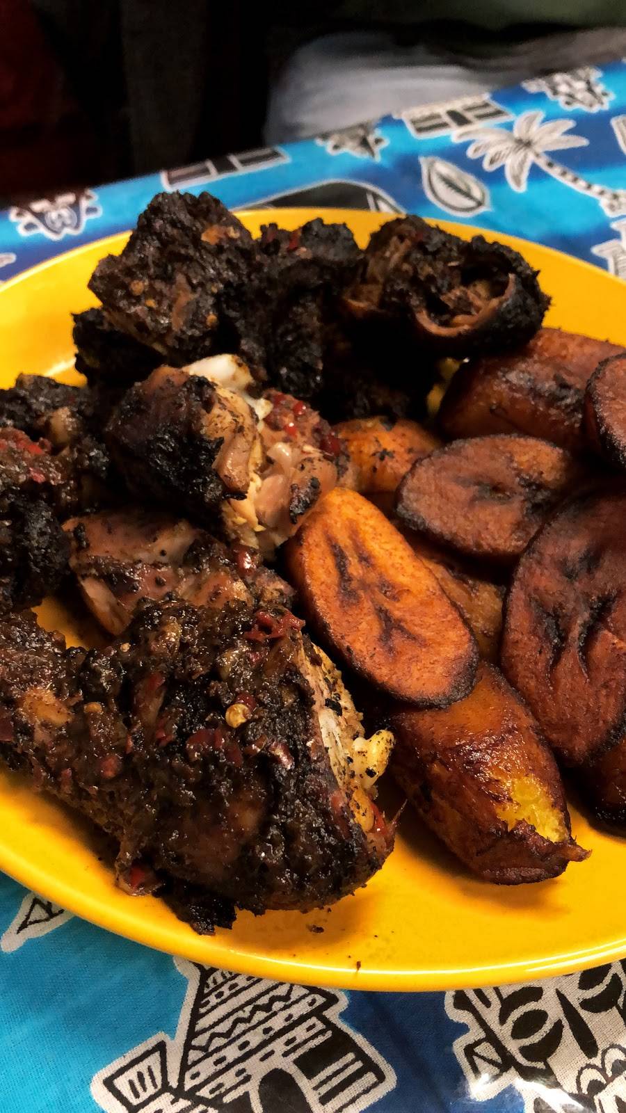 Badou Restaurant | restaurant | 2113, 2055 Howard St, Chicago, IL 60645, USA | 7732936913 OR +1 773-293-6913