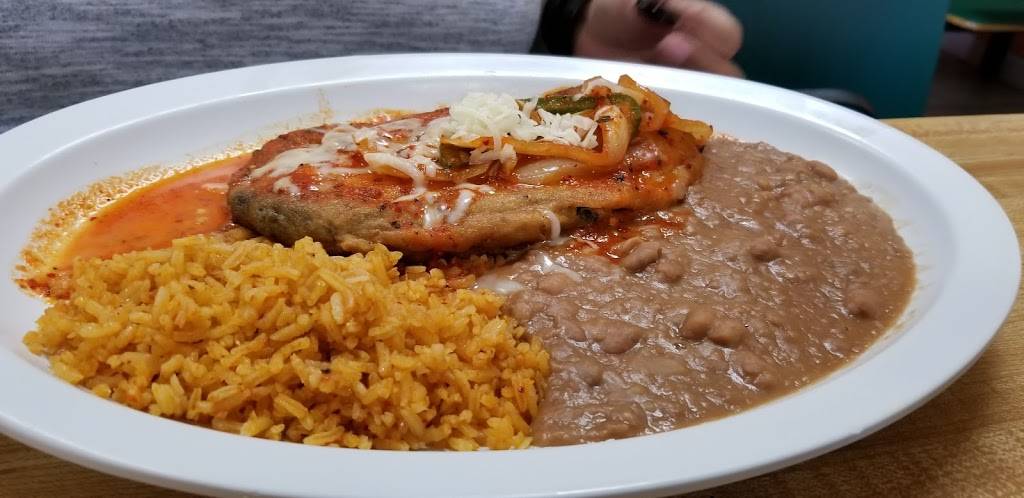 El Chilito Mexican Restaurant | restaurant | 2905 Euclid Ave, Ontario, CA 91762, USA | 9099888077 OR +1 909-988-8077