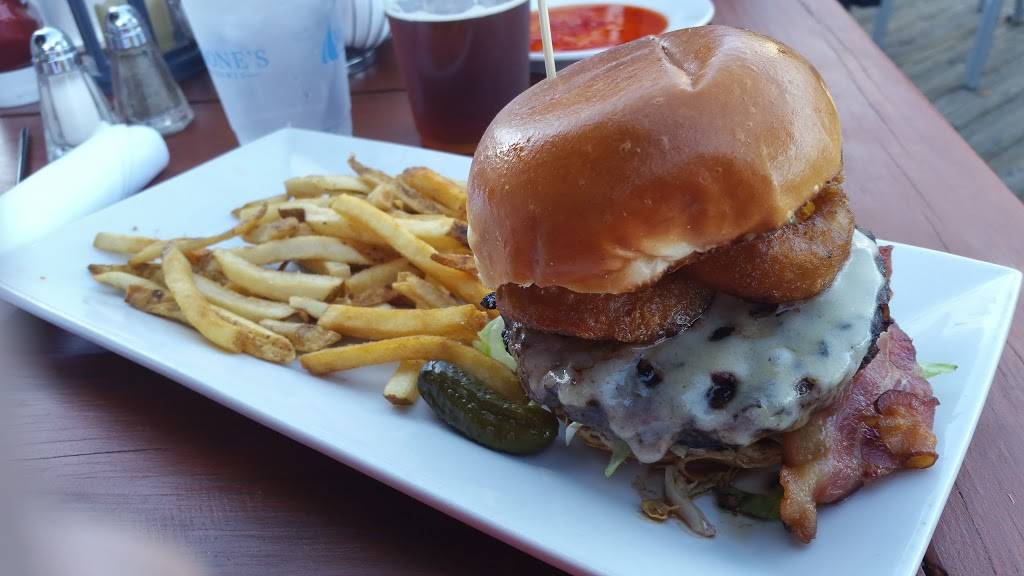 Tim McLoones Supper Club | restaurant | 1200 Ocean Ave, Asbury Park, NJ 07712, USA | 7327741155 OR +1 732-774-1155