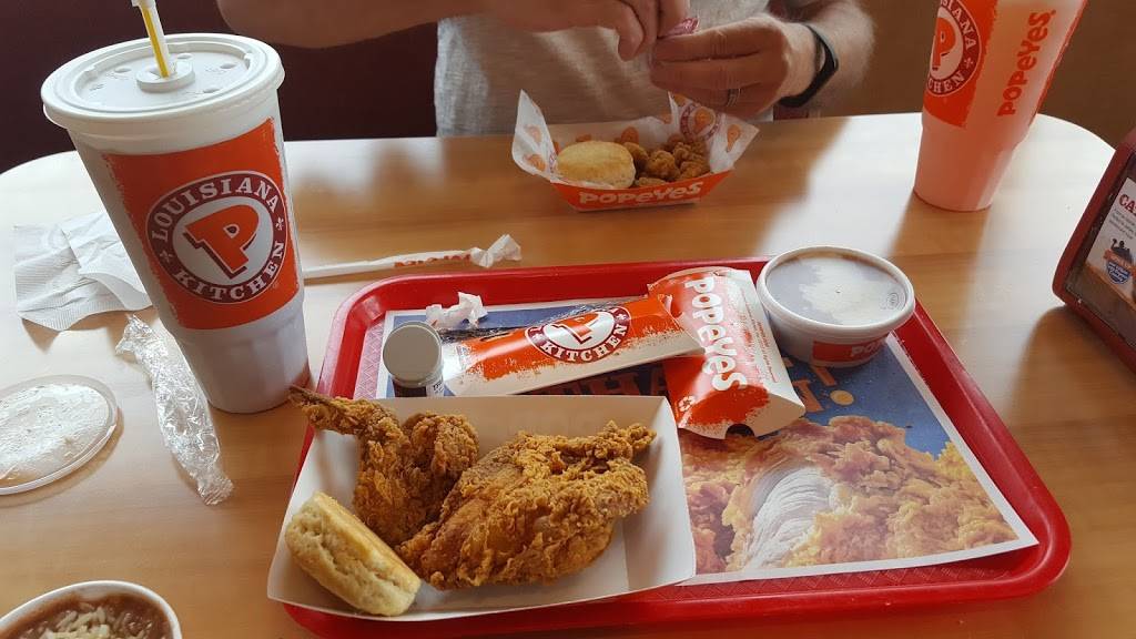 Popeyes Louisiana Kitchen | restaurant | 2122 E Colfax Ave, Denver, CO 80206, USA | 3033551505 OR +1 303-355-1505