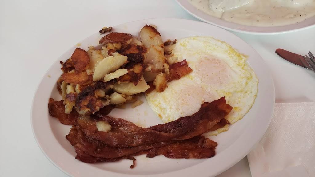 Bobs At The Marina | restaurant | 6639 Embarcadero Dr, Stockton, CA 95219, USA | 2099573279 OR +1 209-957-3279