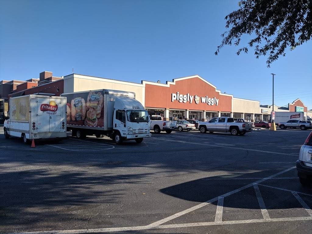 Smokey Pig BBQ | restaurant | 1502 Opelika Rd, Phenix City, AL 36867, USA | 3342989284 OR +1 334-298-9284