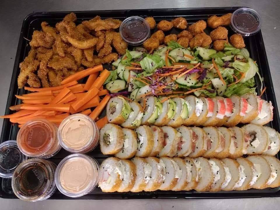 Tiago Sushi | restaurant | Ámbar casi esquina con, Av. Reforma, Condominio los Laureles, 22839 Ensenada, B.C., Mexico | 016461505935 OR +52 646 150 5935