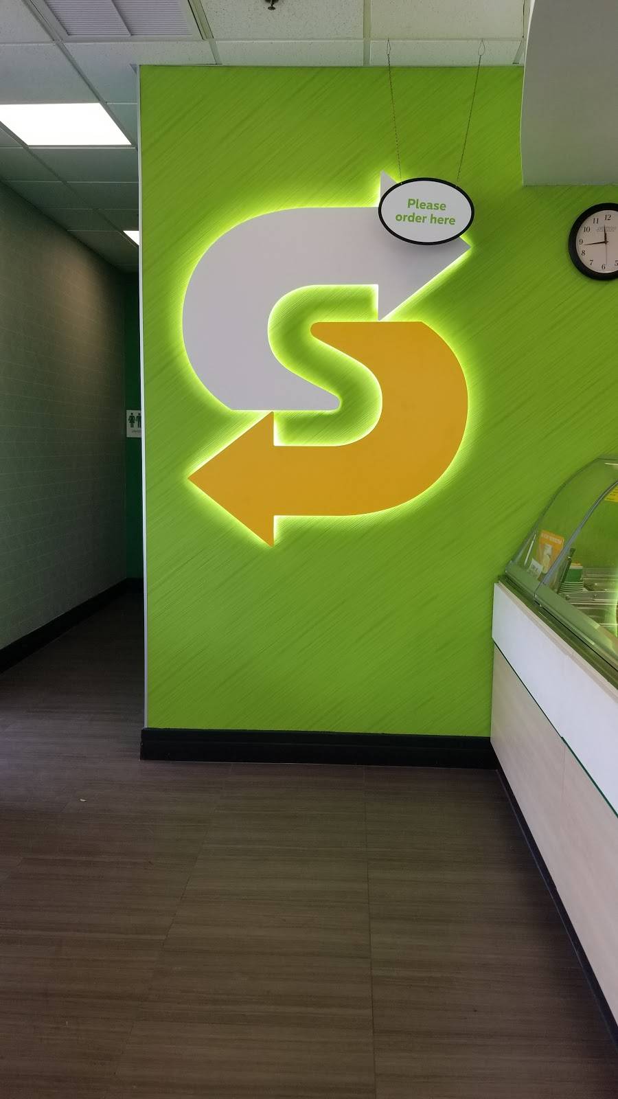 Subway | restaurant | Main Street Marketplace, 1911 W Main St #1, Mesa, AZ 85201, USA | 4809641901 OR +1 480-964-1901