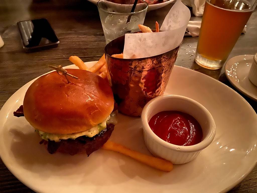 Glossy Heifer | restaurant | 46202 N Black Canyon Hwy, New River, AZ 85087, USA | 6234654854 OR +1 623-465-4854