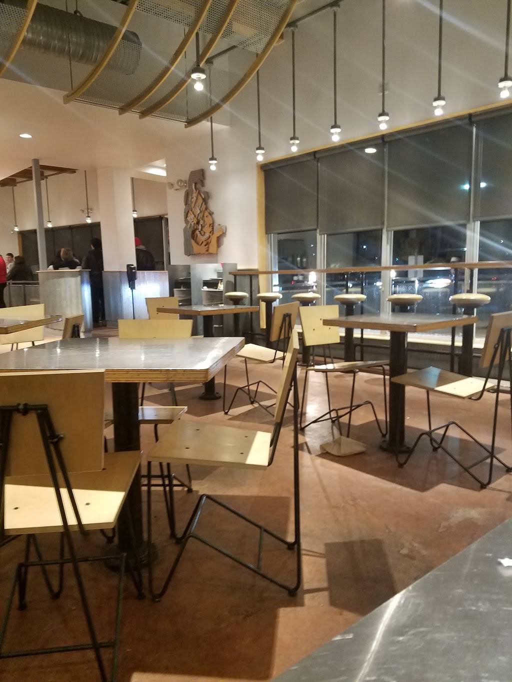 Chipotle Mexican Grill | restaurant | 1528 Georgesville Rd, Columbus, OH 43228, USA | 6148534245 OR +1 614-853-4245