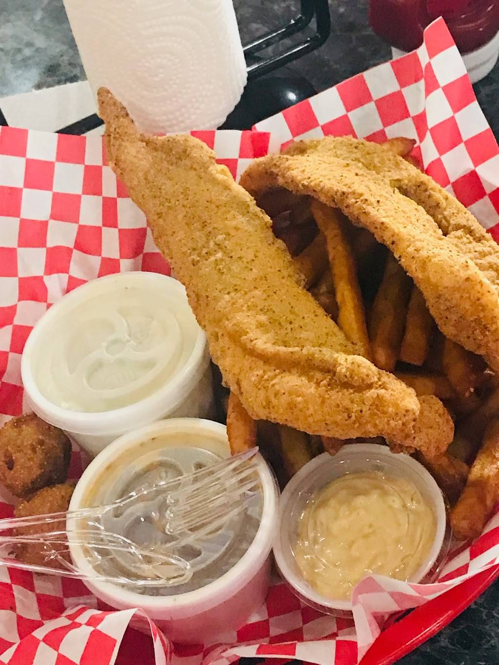 Flavors Wings N Daiquiris (Flavors Wings And Daiquiris) | restaurant | 5005 S Cooper St Suite 175, Arlington, TX 76017, USA | 8175836517 OR +1 817-583-6517