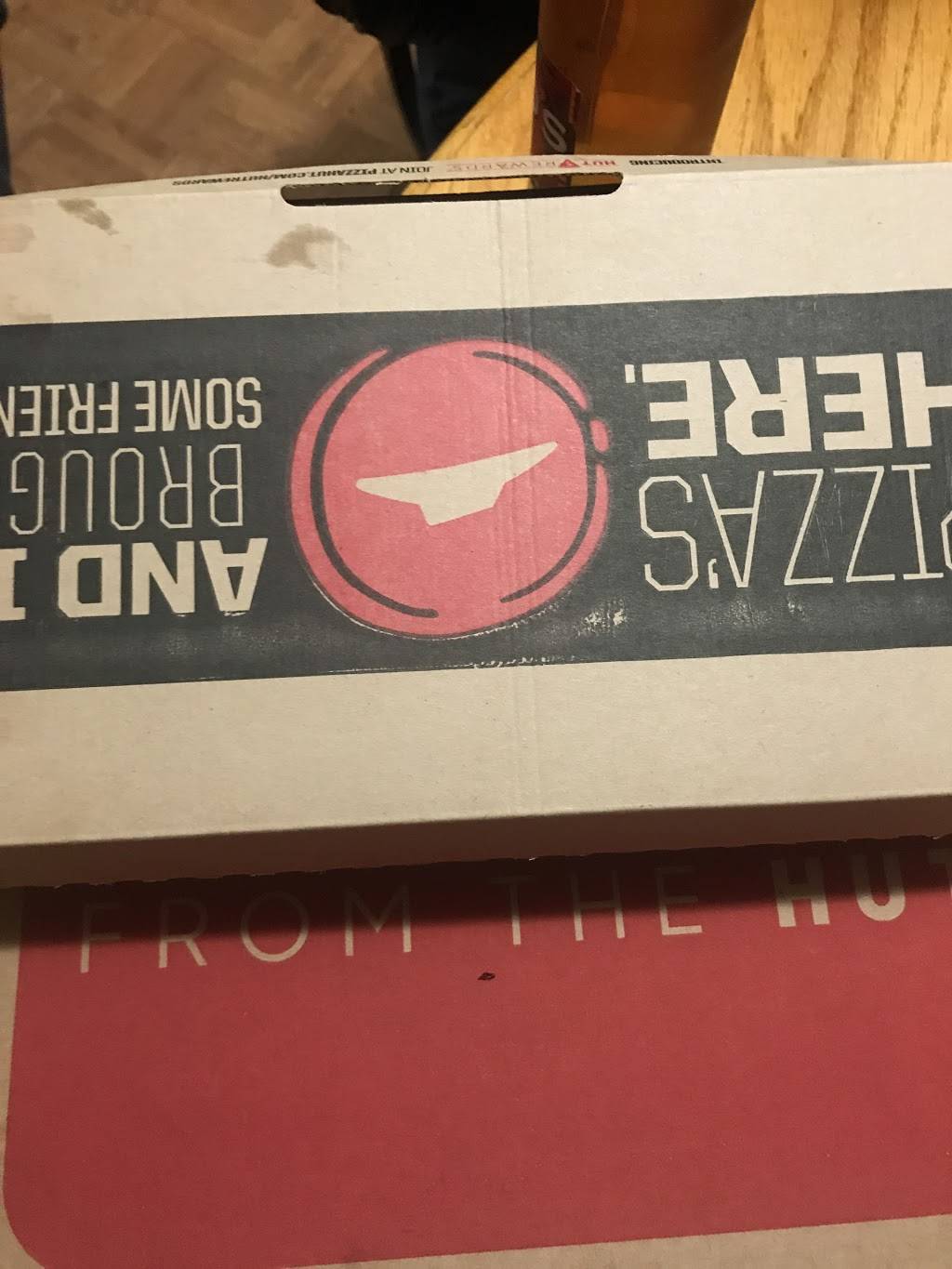 Pizza Hut | meal takeaway | 1929 W 4700 S, Taylorsville, UT 84118, USA | 8019669229 OR +1 801-966-9229