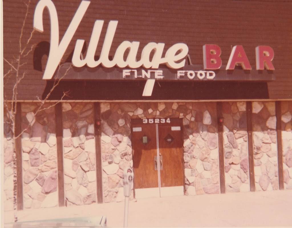 Costas Village Bar | restaurant | 35234 W Michigan Ave, Wayne, MI 48184, USA | 7347292360 OR +1 734-729-2360