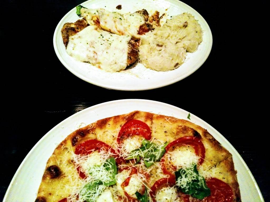 Carrabbas Italian Grill | restaurant | 4802 Valley View Blvd NW, Roanoke, VA 24012, USA | 5402650961 OR +1 540-265-0961