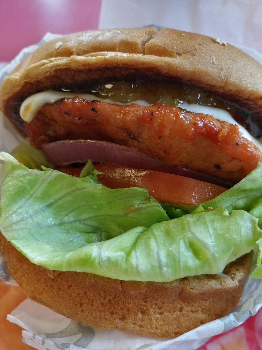 Carls Jr. | restaurant | 5990 E 2nd St, Benicia, CA 94510, USA | 7077459383 OR +1 707-745-9383