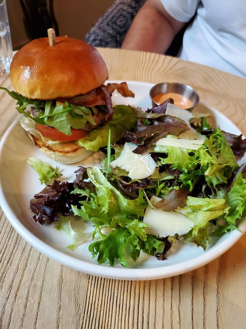 Zinqué | restaurant | 4712 N Goldwater Blvd Suite 110, Scottsdale, AZ 85251, USA | 6237459616 OR +1 623-745-9616