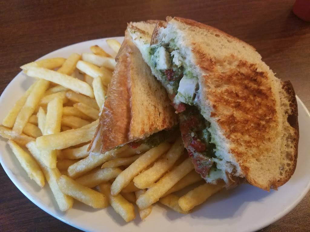 Papa Vs Pizzeria | restaurant | 12 N Main St, Mansfield, PA 16933, USA | 5706622651 OR +1 570-662-2651