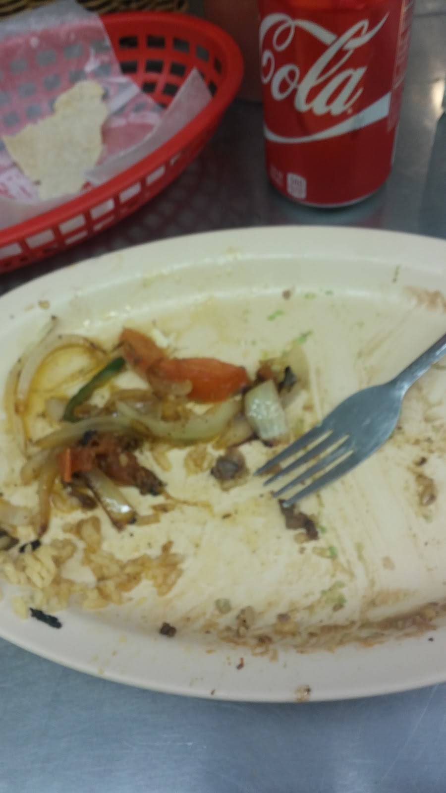 La Sabrosita Abarrotes & Tqr | restaurant | 9135 Airline Dr, Houston, TX 77037, USA | 2814058911 OR +1 281-405-8911