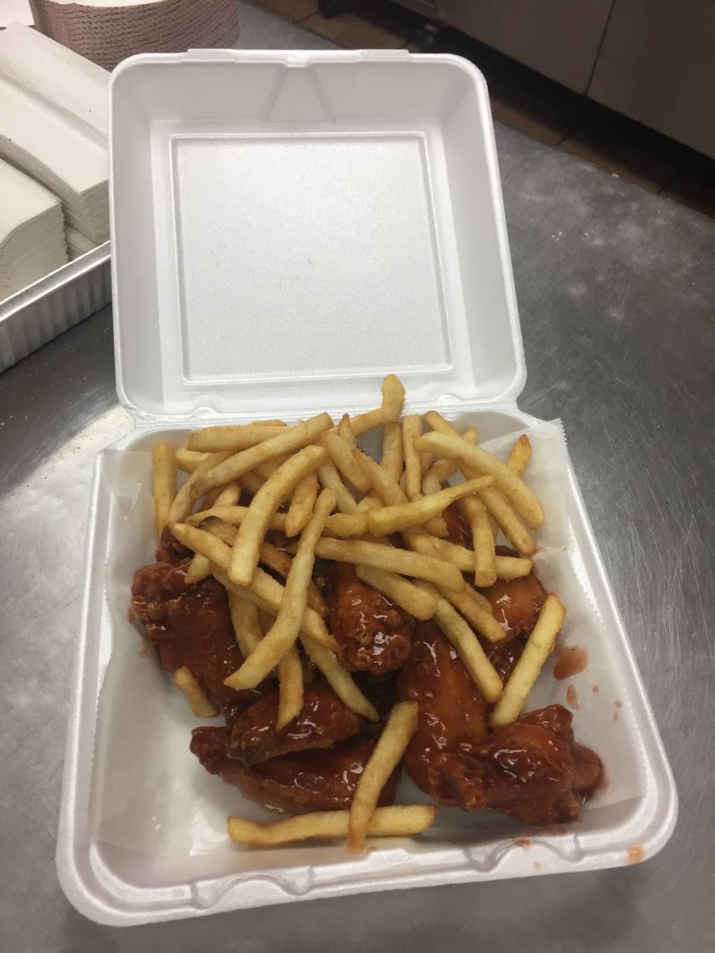 Ya Boy Fish & Chicken | restaurant | 4304 S Anthony Blvd, Fort Wayne, IN 46806, USA | 2607445200 OR +1 260-744-5200