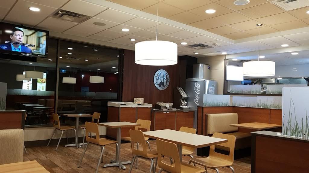 Wendys | restaurant | 623 Queenston Rd, Hamilton, ON L8K 1J7, Canada | 9055605310 OR +1 905-560-5310