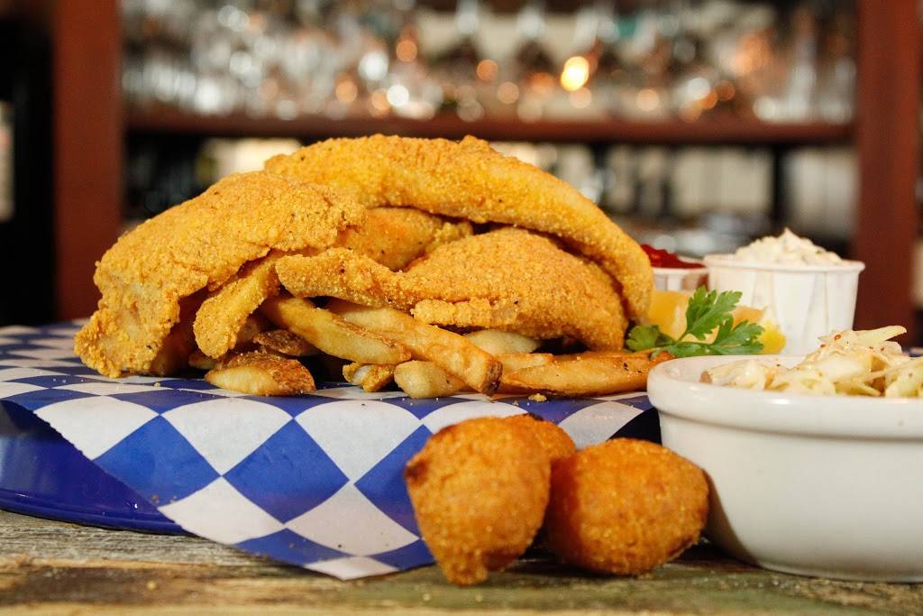 The Reel Seafood & Grill | restaurant | 1683 West State Highway 46 #235, New Braunfels, TX 78132, USA | 8302146103 OR +1 830-214-6103