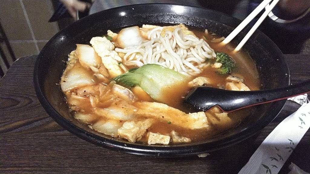 Bettys Noodle House | restaurant | 920 Pacific Ave, Santa Cruz, CA 95060, USA | 8314262328 OR +1 831-426-2328