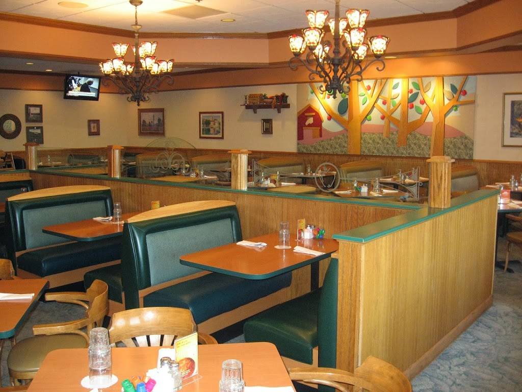 Apple Villa Famous Pancakes - Catering | restaurant | 1961 W Wilson St, Batavia, IL 60510, USA | 6304068022 OR +1 630-406-8022