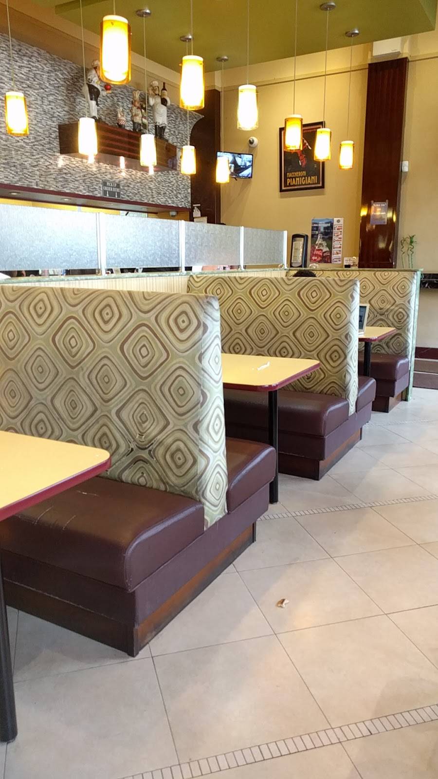 Napolini Express | restaurant | 323 Oak St, Uniondale, NY 11553, USA | 5165055500 OR +1 516-505-5500