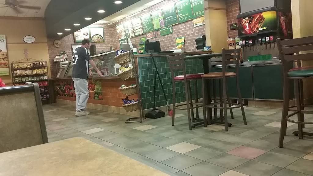 Subway Restaurants | restaurant | 21 S Signal Butte Rd Suite 102, Apache Junction, AZ 85120, USA | 4809865500 OR +1 480-986-5500